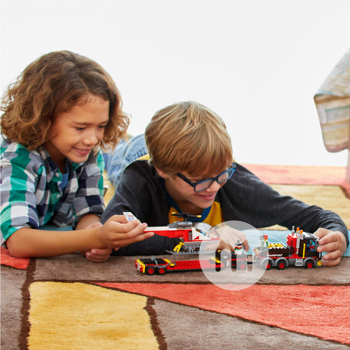 Transporter Helikopter Berat Seri Kota LEGO Denmark Seri 60183 Edisi Luar Negeri