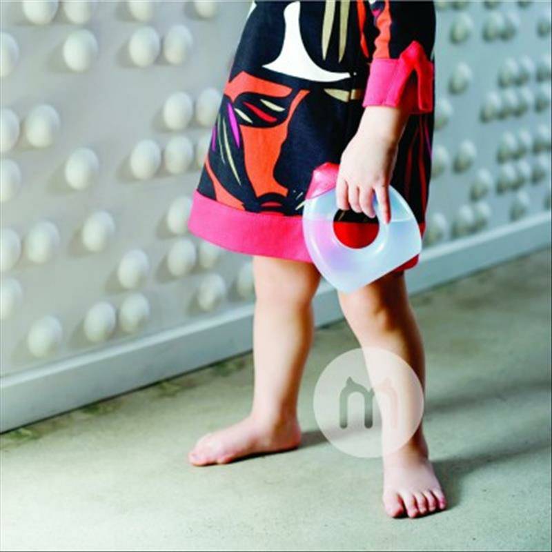 Boon anak-anak Amerika memiliki piala belajar lubang-bukti versi luar negeri