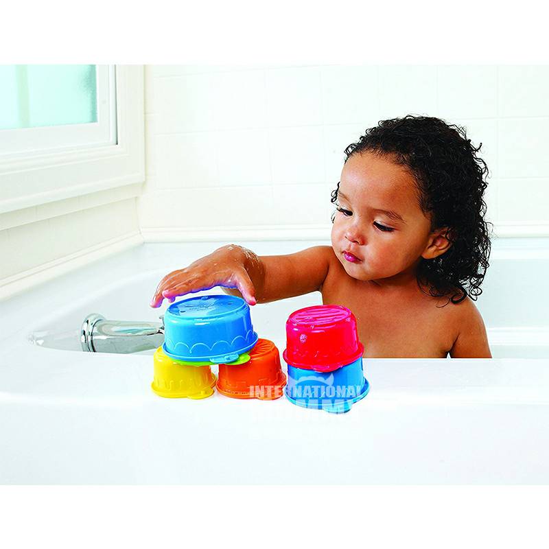 Munchkin American memainkan mainan setumpuk cangkir air set di luar negeri