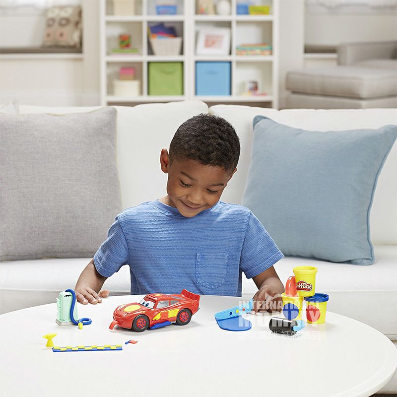 Mainkan Doh American Automobile General Motorsports fighter King McQueen sesuai dengan edisi luar negeri