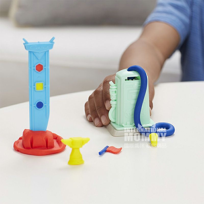 Mainkan Doh American Automobile General Motorsports fighter King McQueen sesuai dengan edisi luar negeri