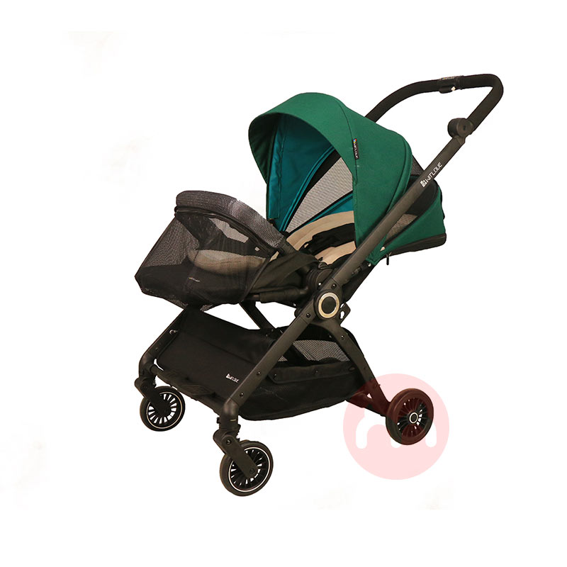 Modern Perjalanan yang bisa dilipat super cahaya