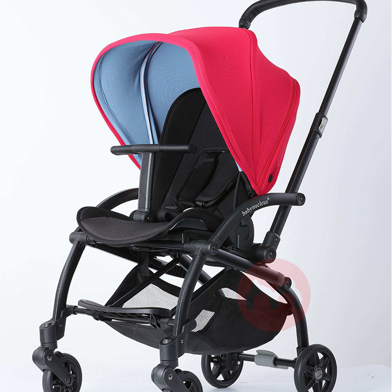 BabyNucleus Perjalanan dengan dua cara yang bisa dilipat