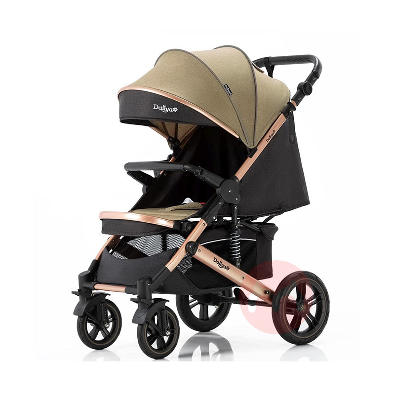 Daliya Dua jalan jalan jalan khaki yang bisa dilipat