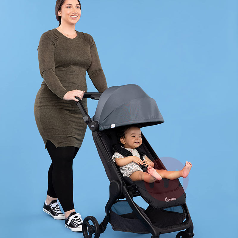 Ergobaby Pengendali boarding yang bisa dilipat