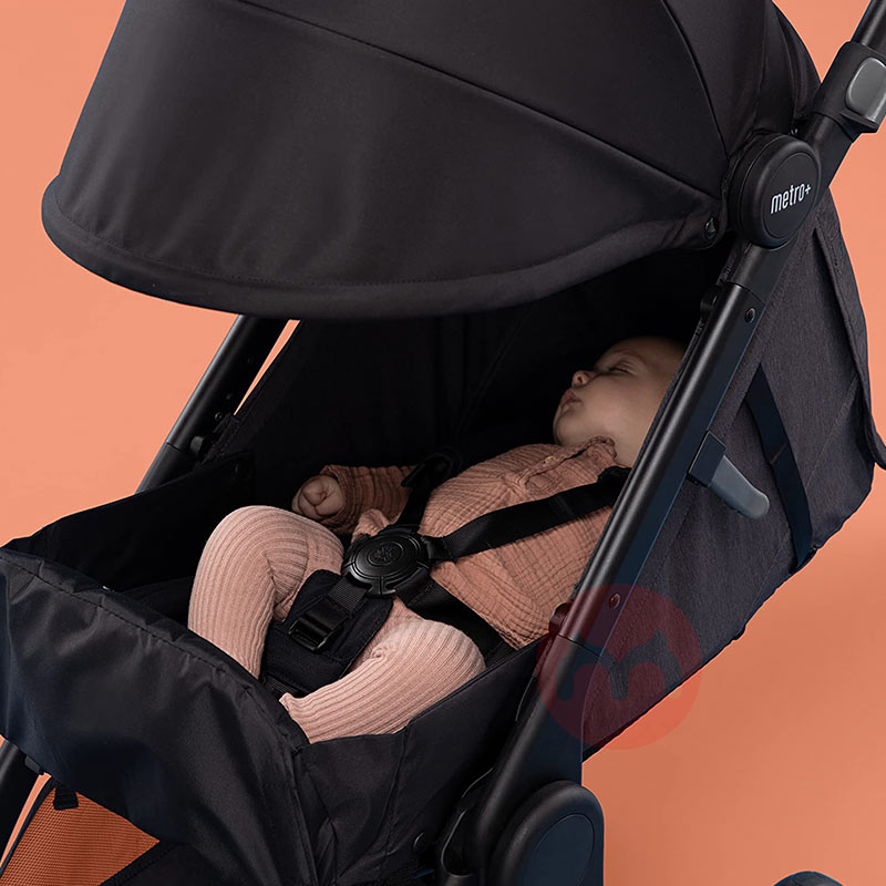 Ergobaby Light sitting and lying baby stroller