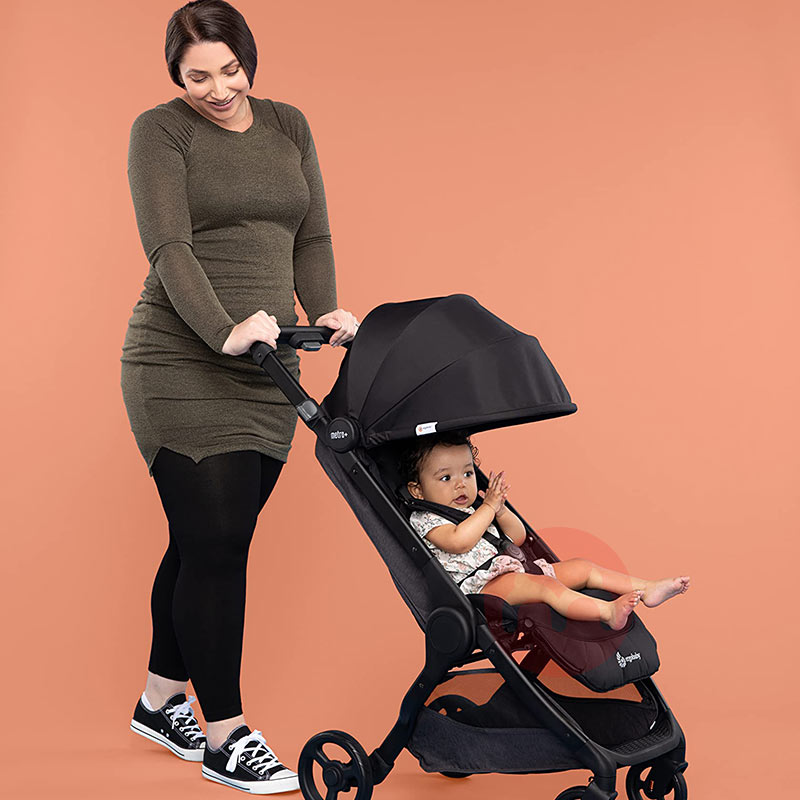 Ergobaby Light sitting and lying baby stroller
