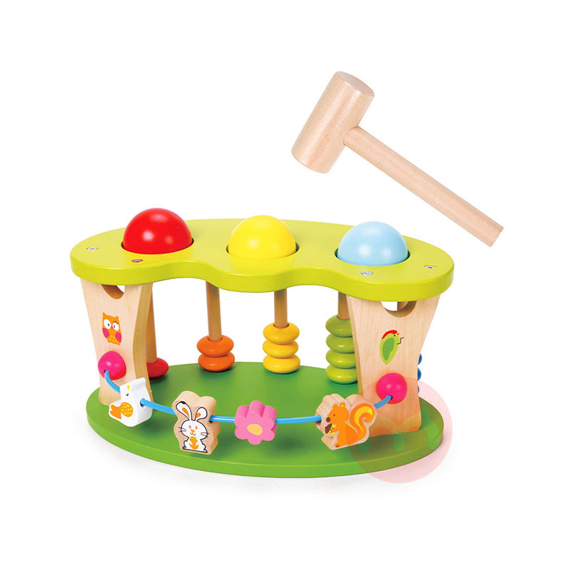 Classic World Patung kayu anak-anak memukul mainan